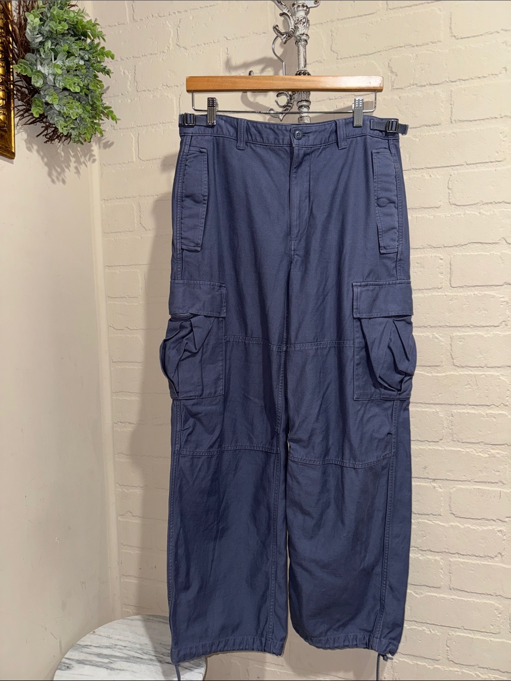 TNA Aritiza pants cargo blue